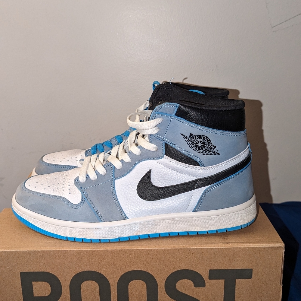 Air Jordan 1 high University blue